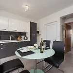Lavi * Zadar