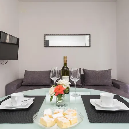 Apartment Lavi